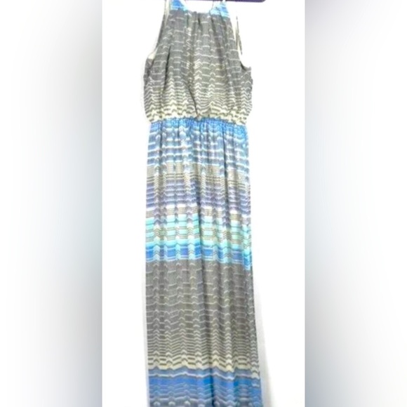 Lily Rose Dresses & Skirts - Lily Rose chiffon maxi dress in size XL. Great pre-owned condition.